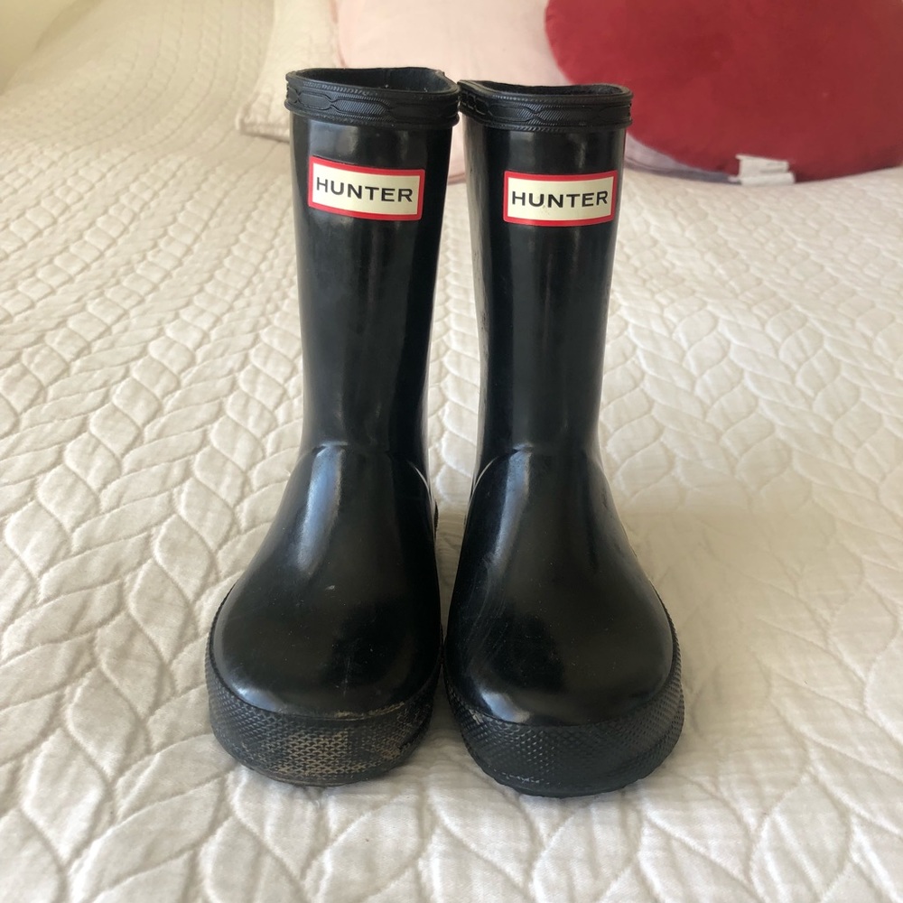 Kids Black Hunters Great condition